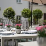 فندق مبيت وإفطار Steinach Townhouse ميرانو