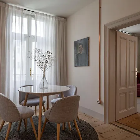 Steinach Townhouse 4*