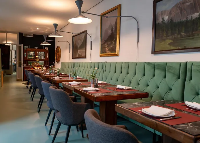 Steinach Townhouse 4*